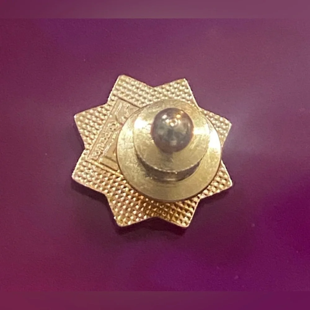 Vintage ABS Enamel Pin #9089 💎